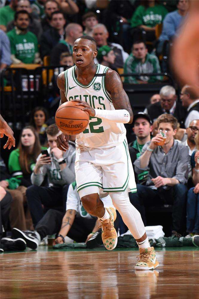 力的年轻球 力的年轻球