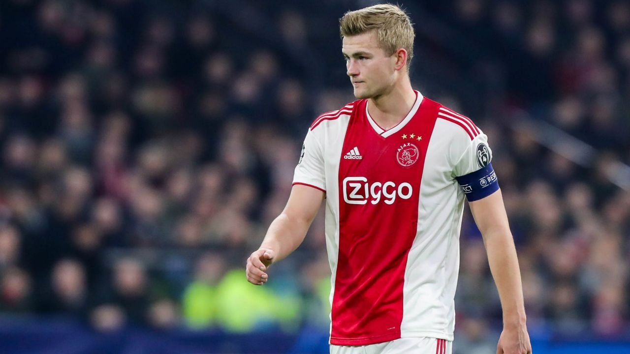 在百家乐桌 在百家乐桌